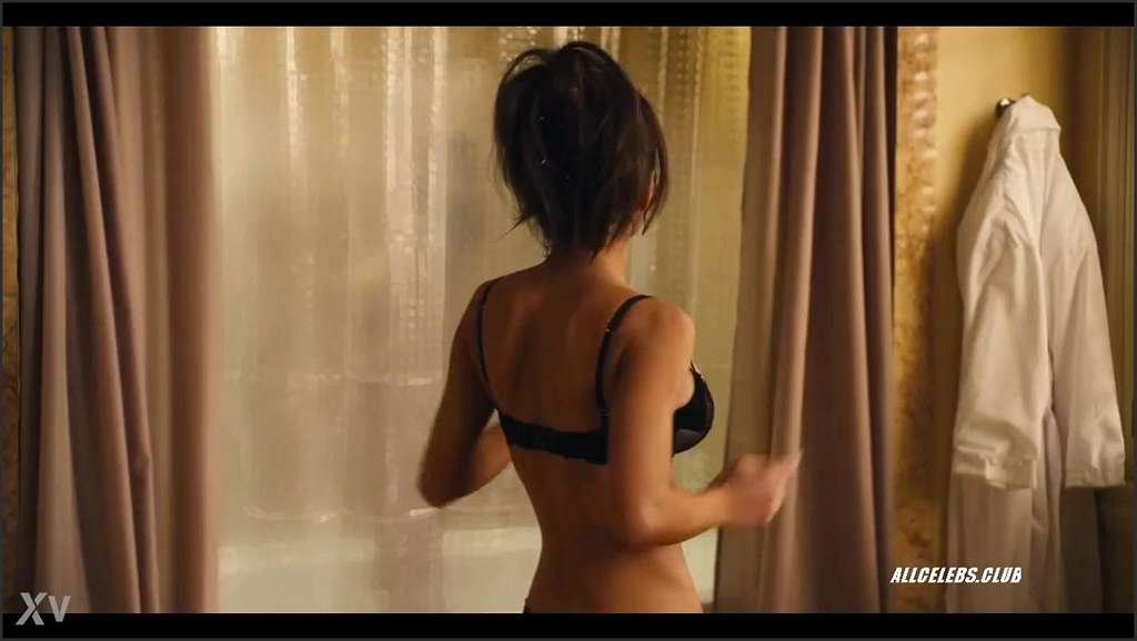 Carmen Girls lecken sich die Muschis