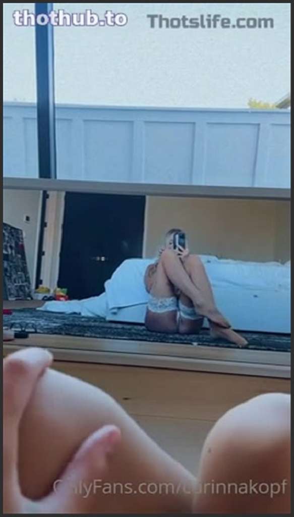 Corinna Kopf vom Lehrer mit Dildos gefickt