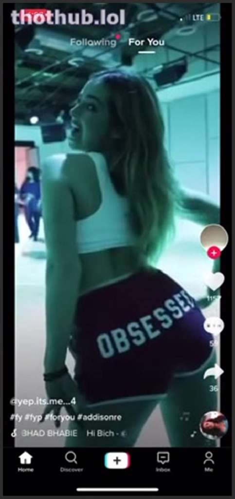 Addison Rae Glatzkopf nagelt Teen nach oralem Vorspiel