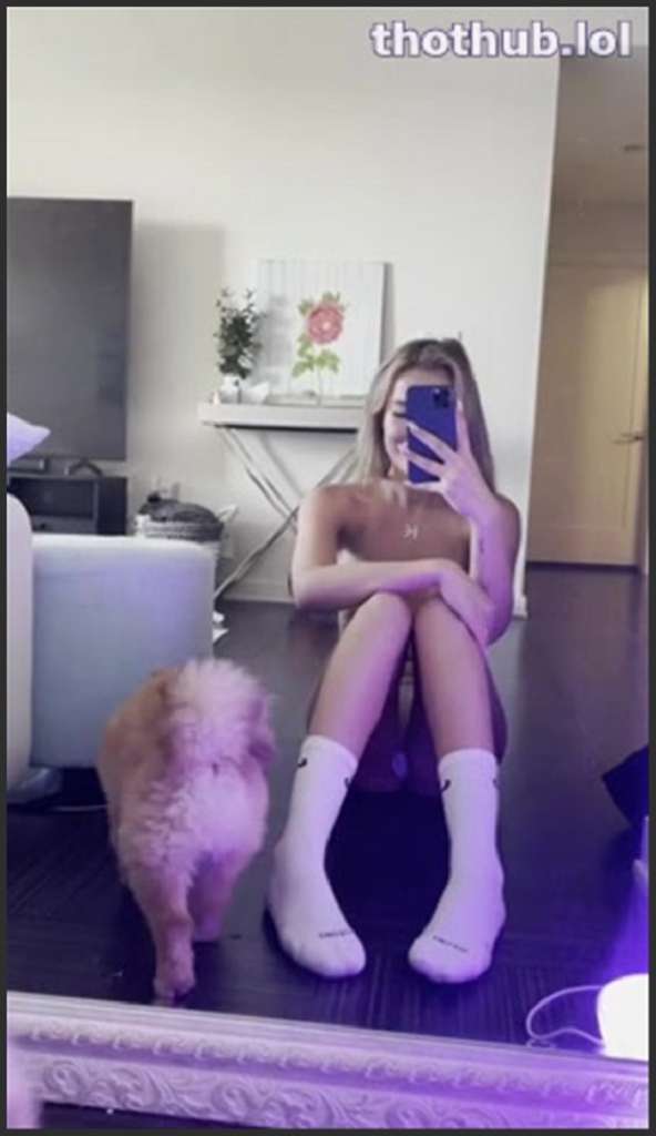 Elena Kamperi weiße Lesbe genießen heißen Oralfick